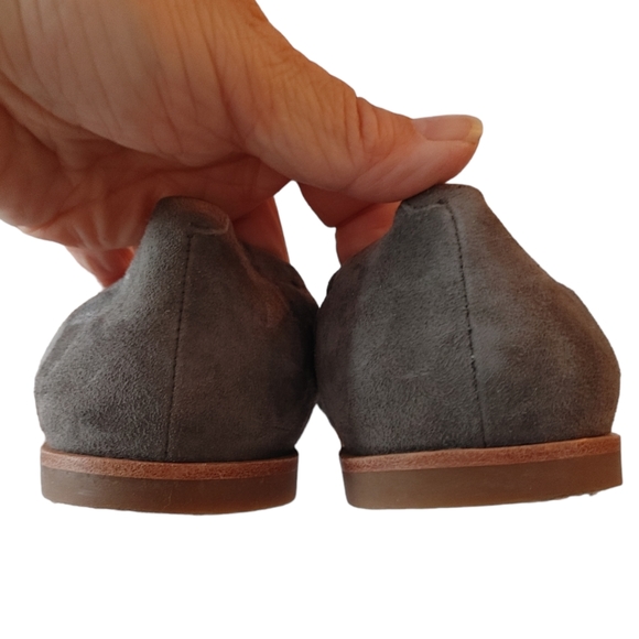 Ellen Degeneres Grey Suede Flats Slip On Shoes - Picture 6 of 9